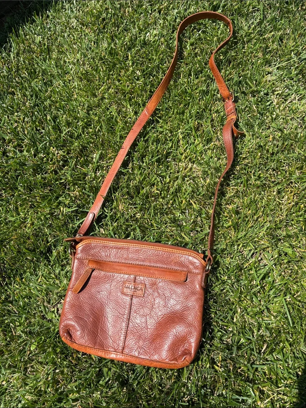 Woven Leather Crossbody Bag in Tan Vilenca brand